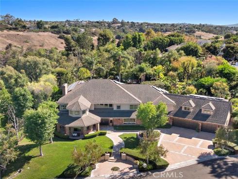 25512 Saddle Rock Place