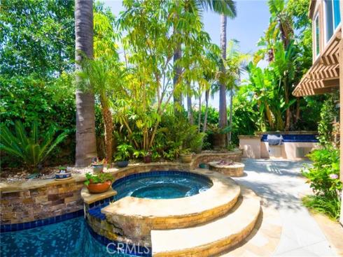 26821 Moore Oaks Road, Laguna Hills, CA