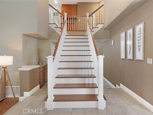 25652  Nottingham  , Laguna Hills, CA