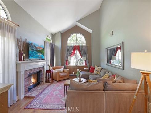 25652  Nottingham  , Laguna Hills, CA