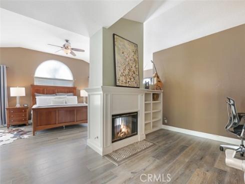 25652  Nottingham  , Laguna Hills, CA