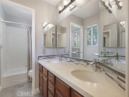 25652  Nottingham  , Laguna Hills, CA