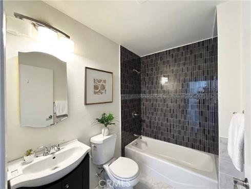 23271  Caminito Andreta  , Laguna Hills, CA