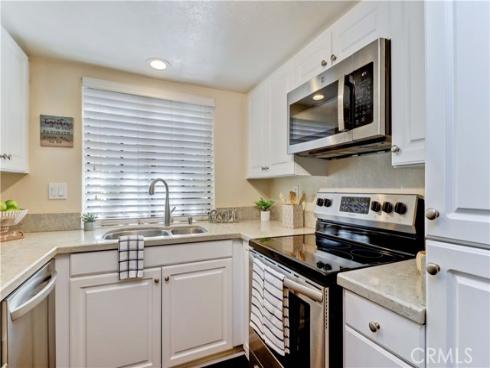 25541  Indian Hill  O , Laguna Hills, CA