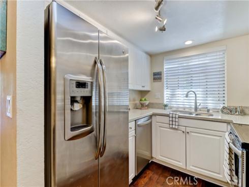 25541  Indian Hill  O , Laguna Hills, CA