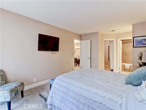 25541  Indian Hill  O , Laguna Hills, CA