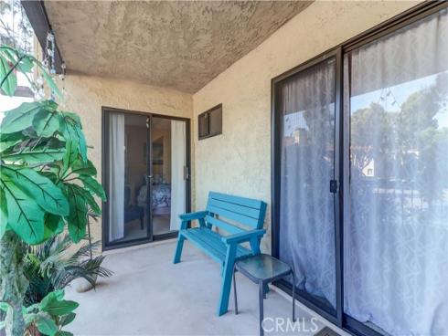 25541  Indian Hill  O , Laguna Hills, CA