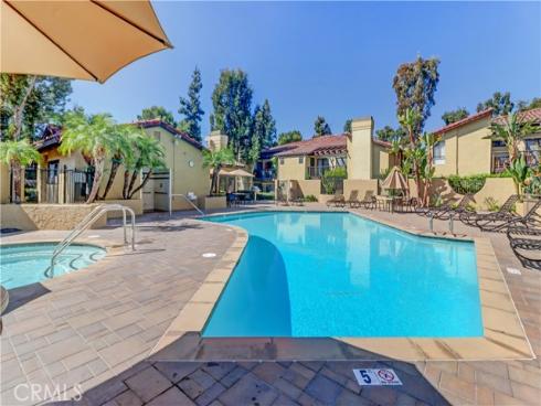 25541  Indian Hill  O , Laguna Hills, CA