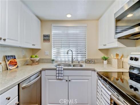 25541  Indian Hill  O , Laguna Hills, CA