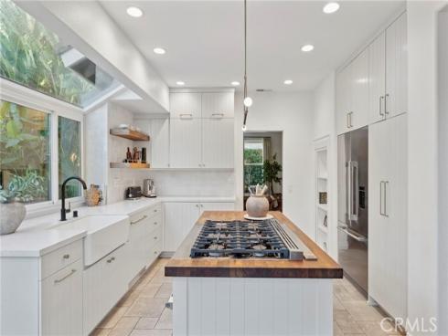 24882  Avenida Avalon  , Laguna Hills, CA