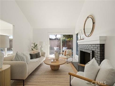 39  Carriage Hill   Lane, Laguna Hills, CA