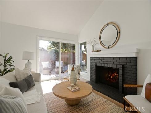 39  Carriage Hill   Lane, Laguna Hills, CA