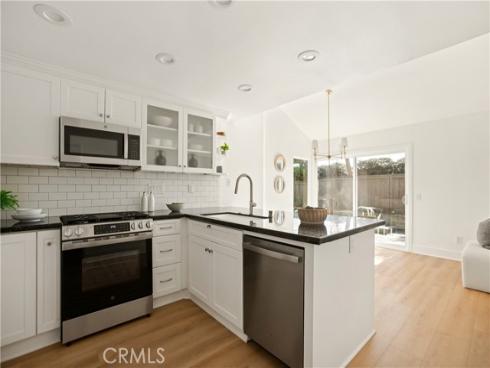 39  Carriage Hill   Lane, Laguna Hills, CA