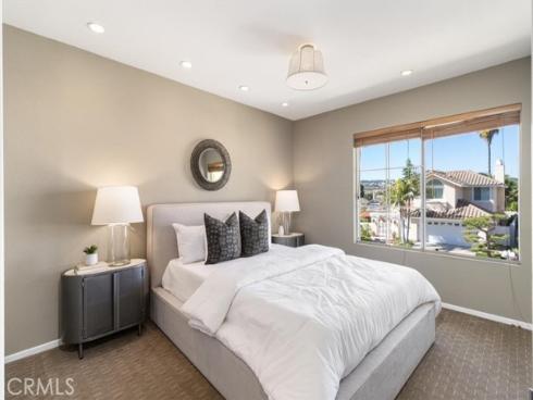 26272  Yolanda  , Laguna Hills, CA