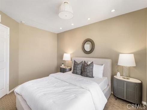 26272  Yolanda  , Laguna Hills, CA