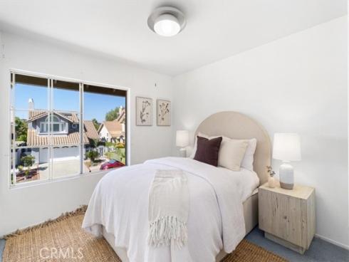 26272  Yolanda  , Laguna Hills, CA