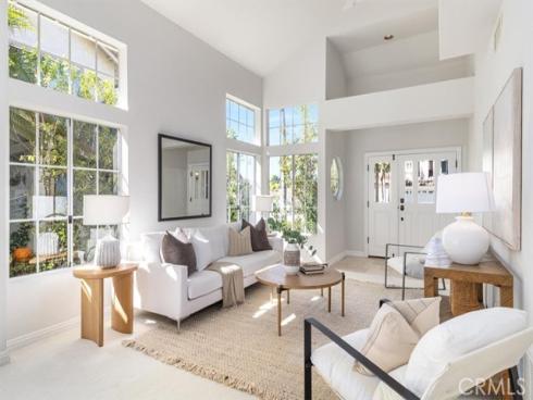 26272  Yolanda  , Laguna Hills, CA