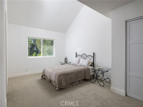 25901  Nellie Gail  , Laguna Hills, CA