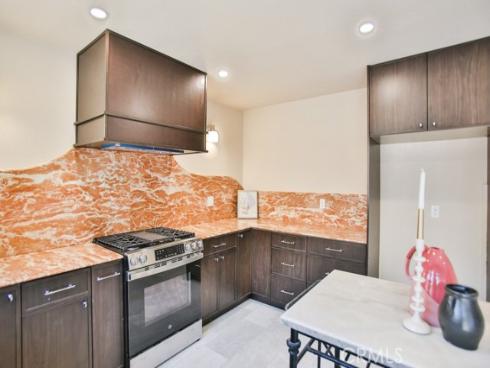 22861  Caminito Manresa  19 , Laguna Hills, CA