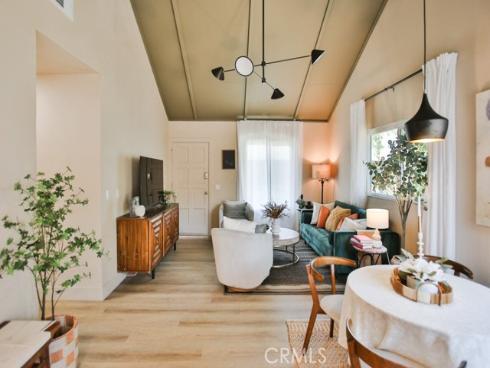 22861  Caminito Manresa  19 , Laguna Hills, CA