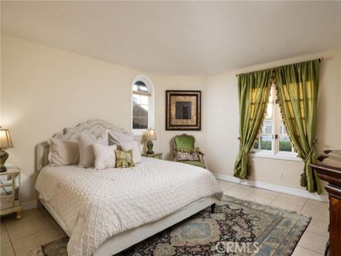 25761  Highplains  , Laguna Hills, CA