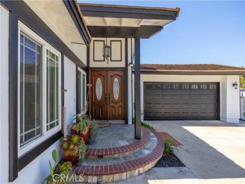 24956  Wells Fargo   Drive, Laguna Hills, CA