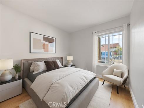 24956  Wells Fargo   Drive, Laguna Hills, CA