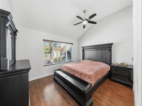 5 Robin Hill Ln , Laguna Hills, CA