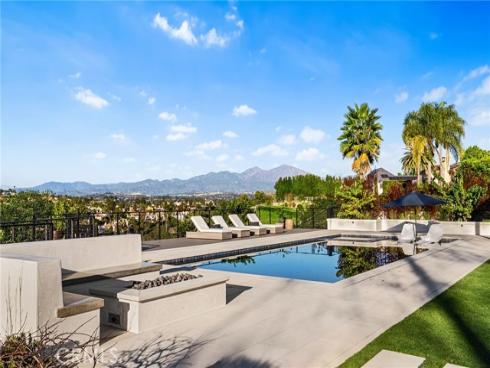 27501 Boothill Court, Laguna Hills, CA