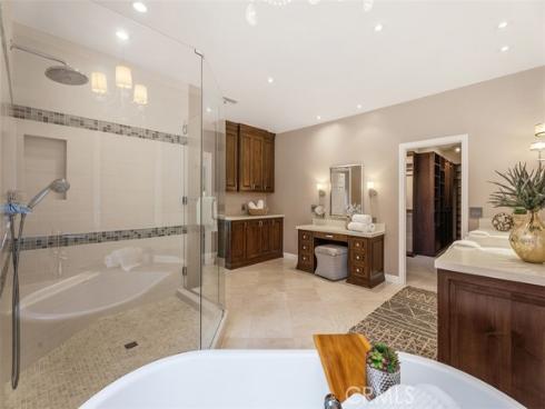 25582 Rapid Falls , Laguna Hills, CA