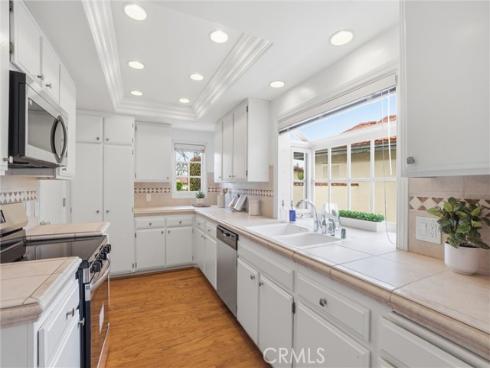 24952 Sunset Place, Laguna Hills, CA