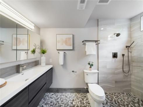 25242  Mawson  , Laguna Hills, CA