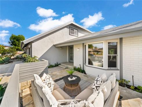 25242  Mawson  , Laguna Hills, CA