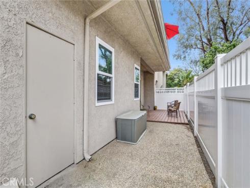 24378 Larchmont 67 Court, Laguna Hills, CA