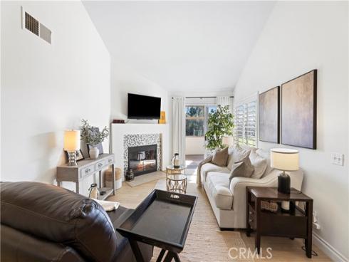 24392  Acaso  8 , Laguna Hills, CA