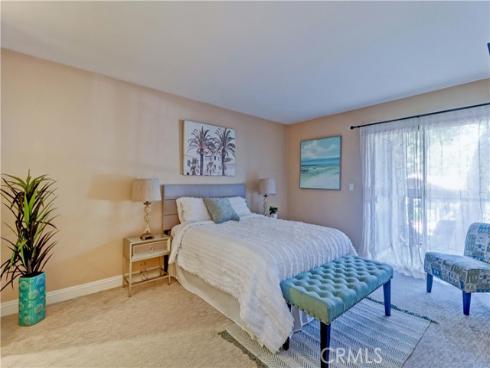 25541  Indian Hill  O , Laguna Hills, CA