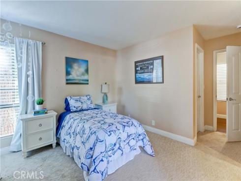 25541  Indian Hill  O , Laguna Hills, CA