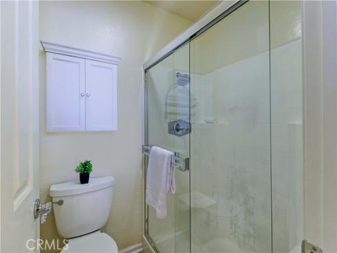 25541  Indian Hill  O , Laguna Hills, CA