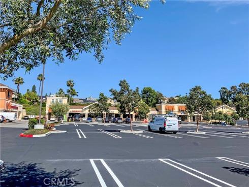 12  Sparrow Hill Lane  , Laguna Hills, CA