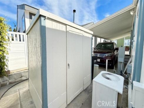 23301  Ridge Route  47 , Laguna Hills, CA