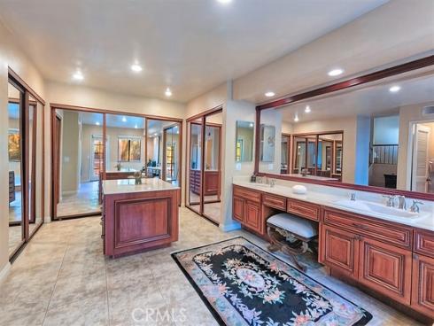 25641  Rapid Falls   Road, Laguna Hills, CA