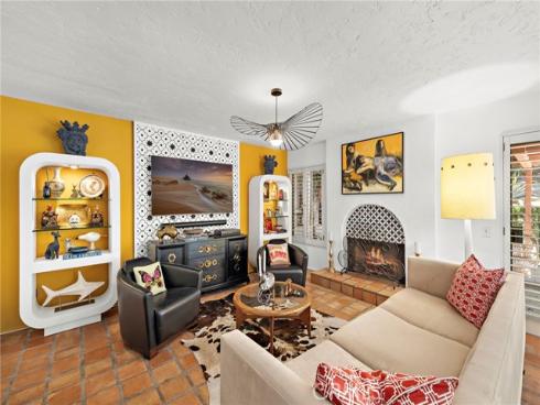 25962  Ernestine   Court, Laguna Hills, CA