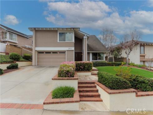 25521  Creek Drive  , Laguna Hills, CA