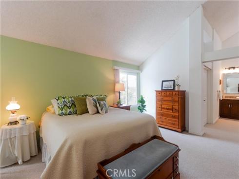 25521  Creek Drive  , Laguna Hills, CA