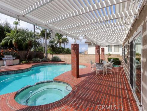 25521  Creek Drive  , Laguna Hills, CA