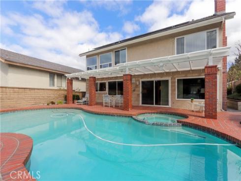 25521  Creek Drive  , Laguna Hills, CA