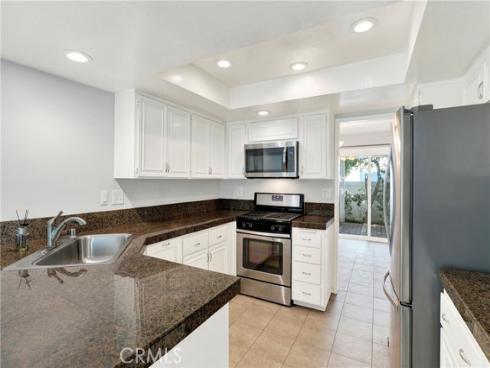 25061  Silverleaf  , Laguna Hills, CA