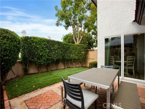 14 Ash Creek 93 Lane, Laguna Hills, CA