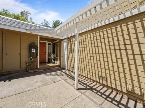 23331 Caminito Los Pocitos #115 , Laguna Hills, CA
