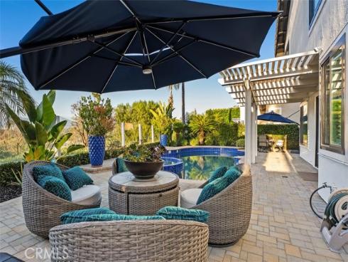 25881 Cedarbluff , Laguna Hills, CA